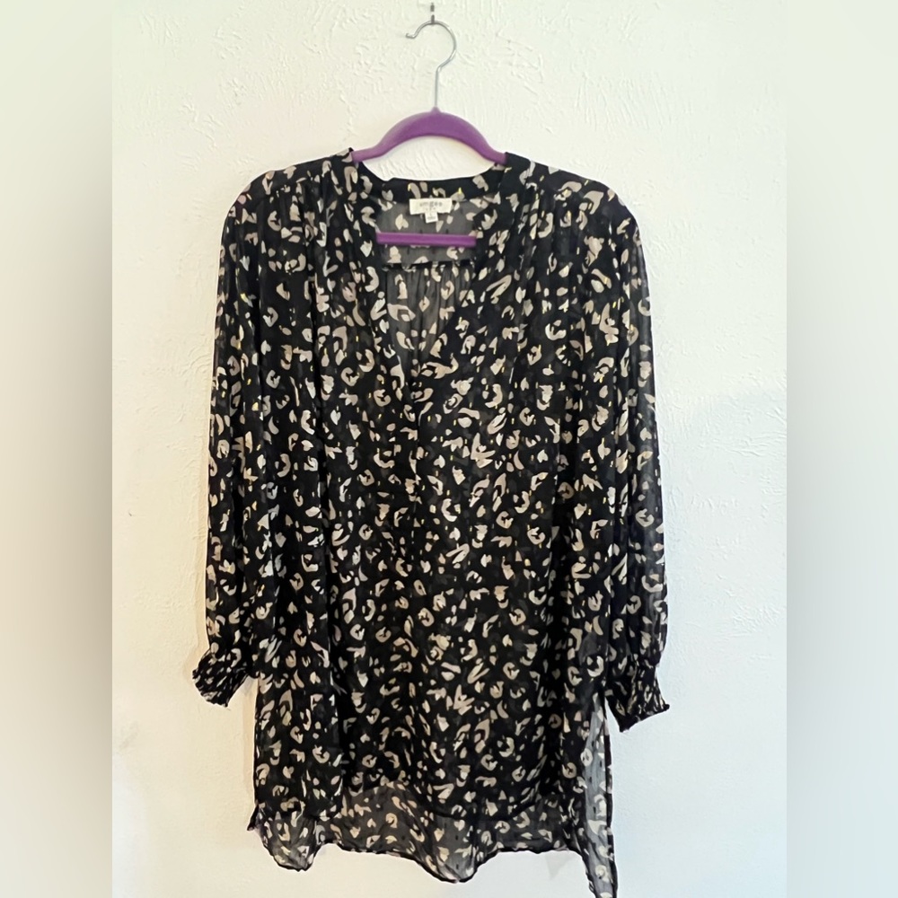 Black and gold cheetah tunic